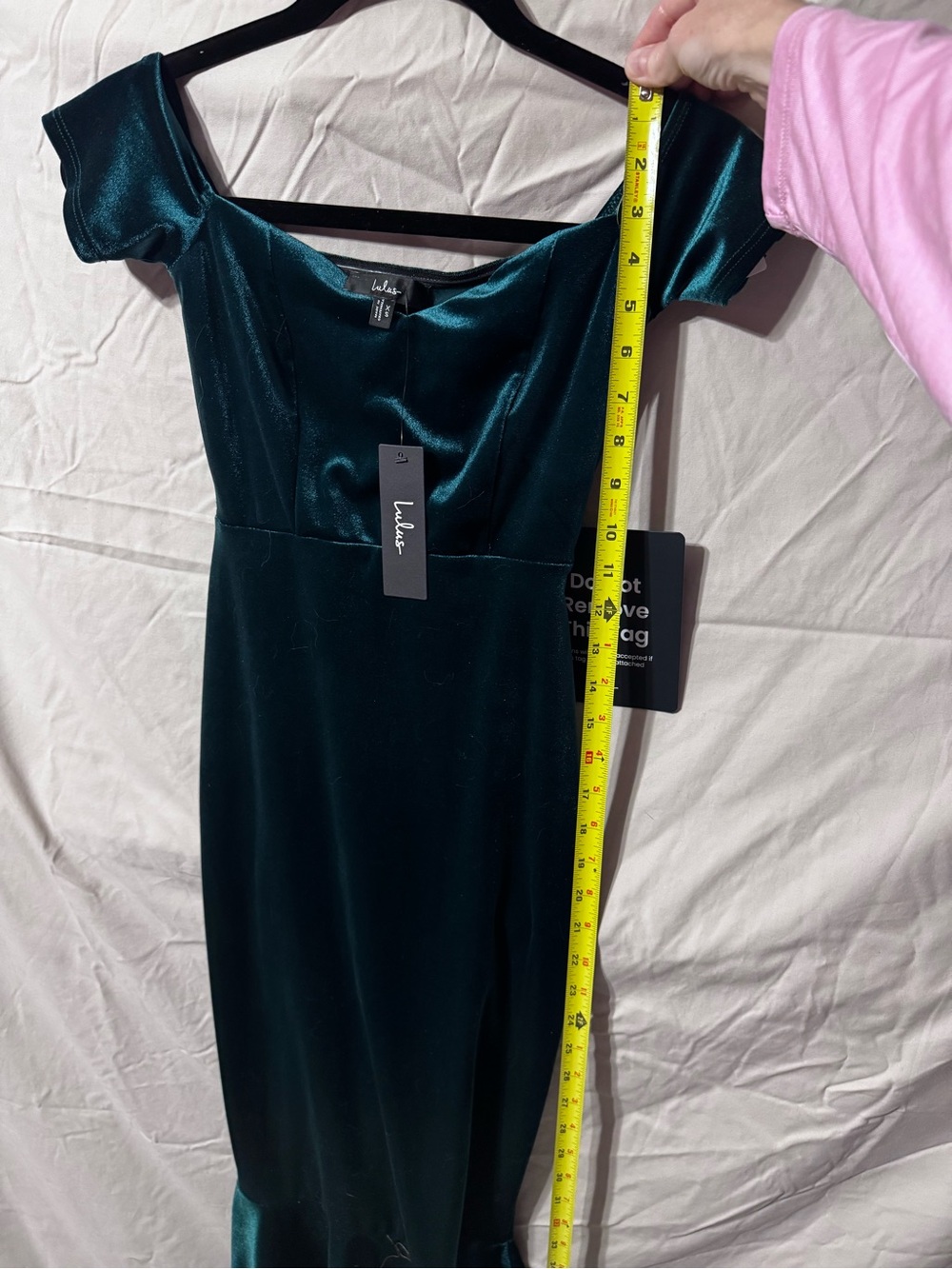 Lulu's Dark Emerald Off-Shoulder Velvet Mermaid Midi Dress - Picture 6 of 11